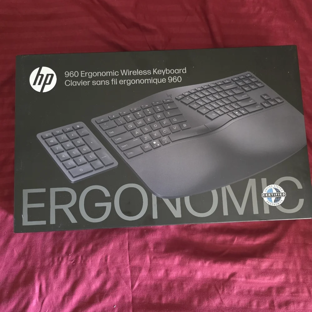 HP SEALED! NIB! 960 Ergonomic Wireless Keyboard in Black. R2S!!